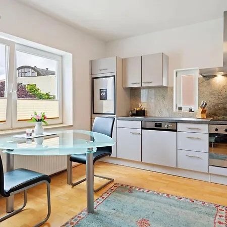 Lejlighed Near Bergisel Jump *